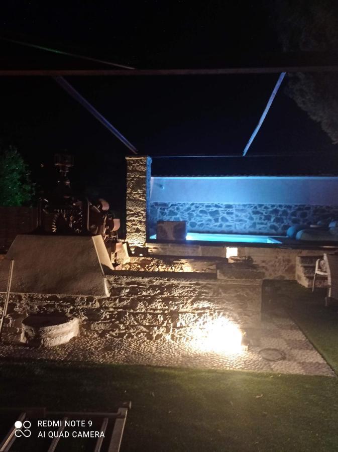 Villa Περιβόλι Του Οδυσσέα à Volissos Extérieur photo