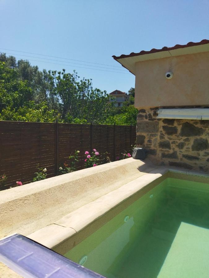Villa Περιβόλι Του Οδυσσέα à Volissos Extérieur photo